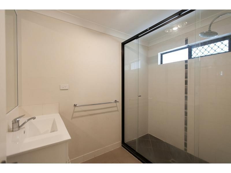 39 Robertson Road, Gracemere QLD 4702
