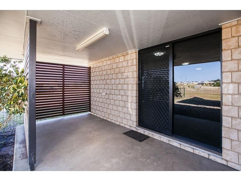 39 Robertson Road, Gracemere QLD 4702
