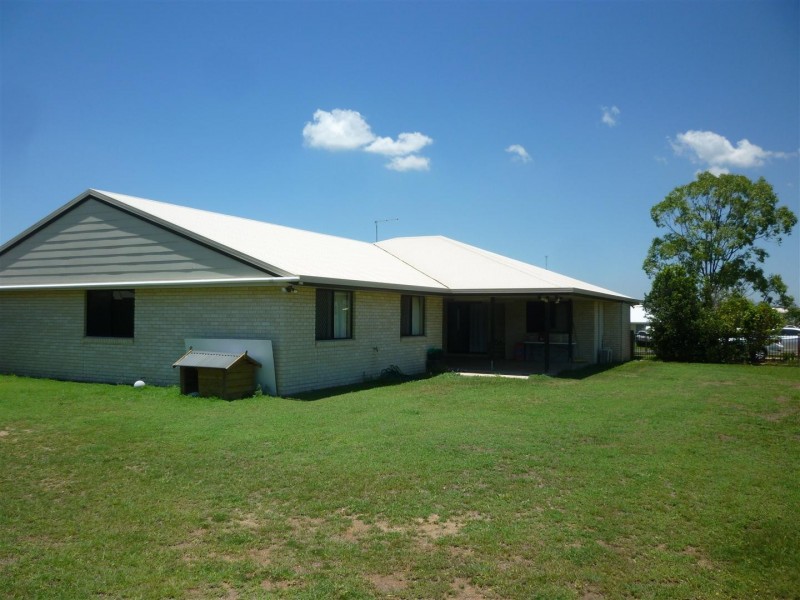 42 Ingram Drive, Gracemere QLD 4702