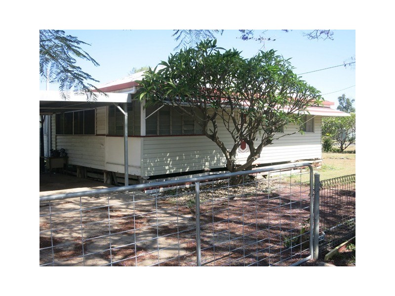 16 Dunstan Street, Baralaba QLD 4702