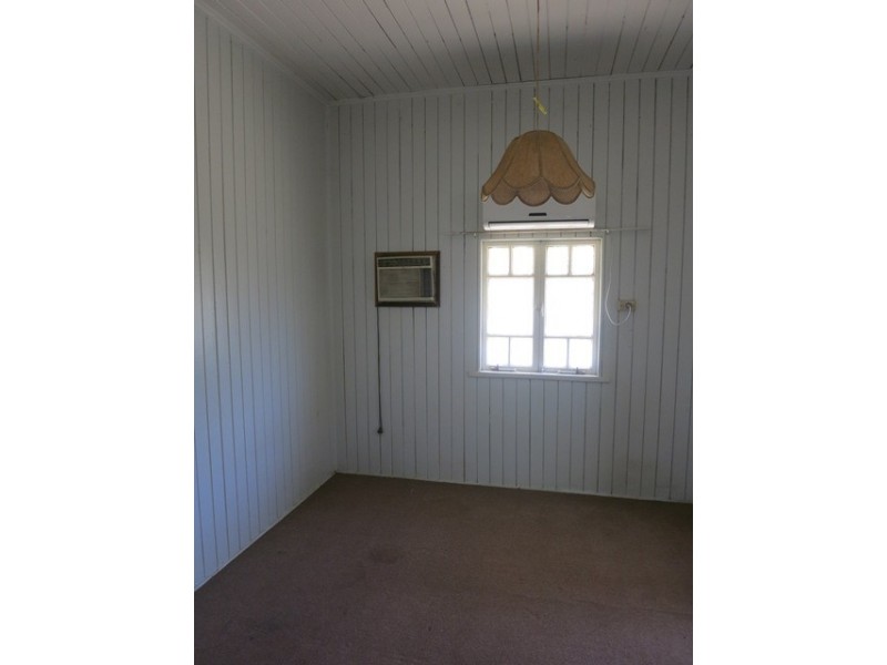 16 Dunstan Street, Baralaba QLD 4702