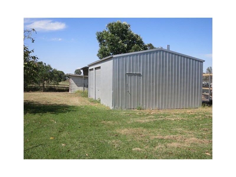 16 Dunstan Street, Baralaba QLD 4702