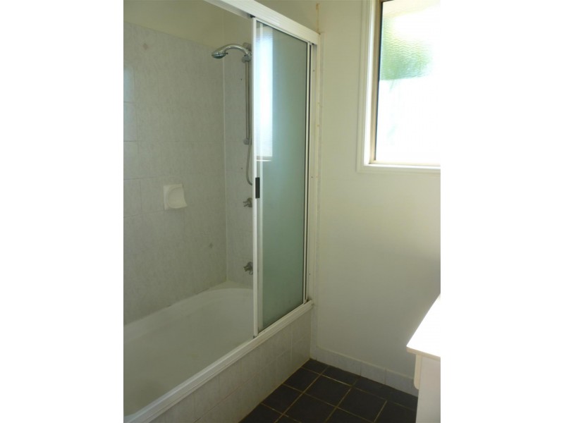 35 Buxton Drive, Gracemere QLD 4702