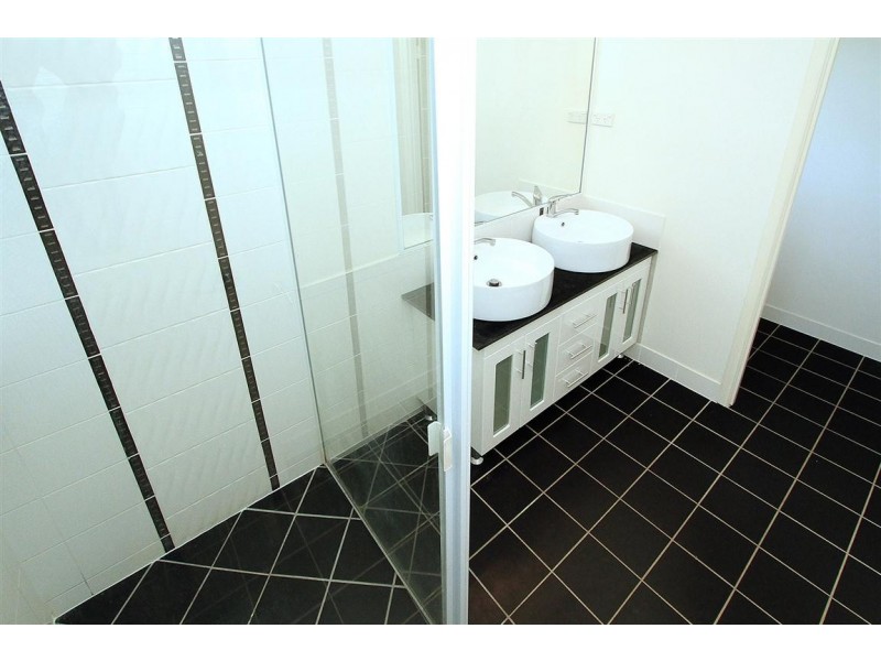 10 Latimer Avenue, Gracemere QLD 4702