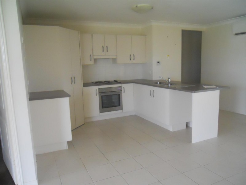 30 Joseph Street, Gracemere QLD 4702