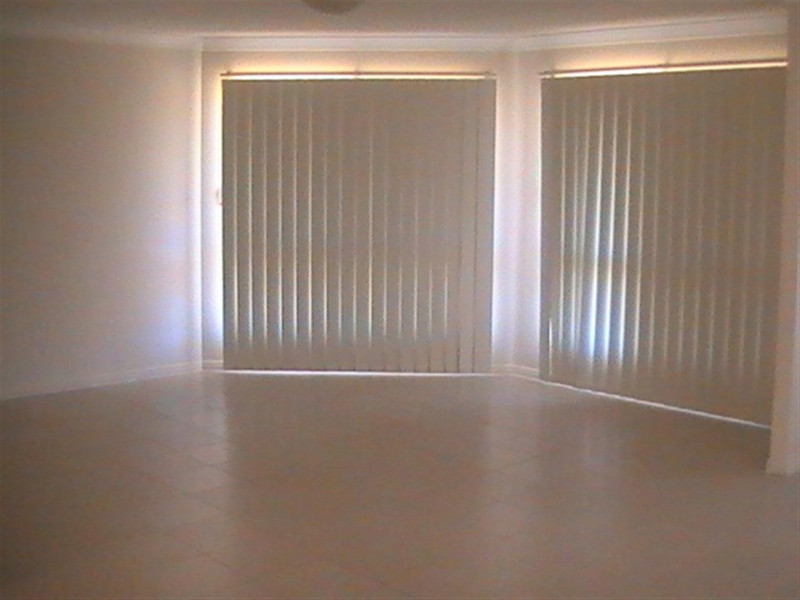 30 Joseph Street, Gracemere QLD 4702