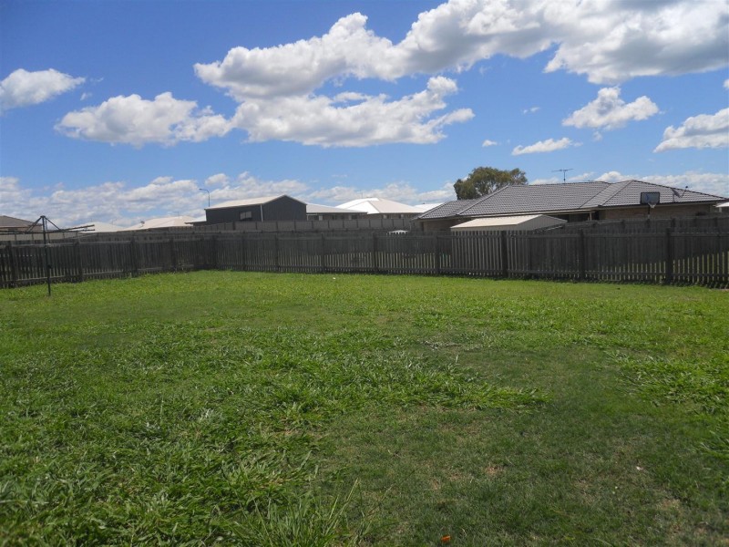 30 Joseph Street, Gracemere QLD 4702