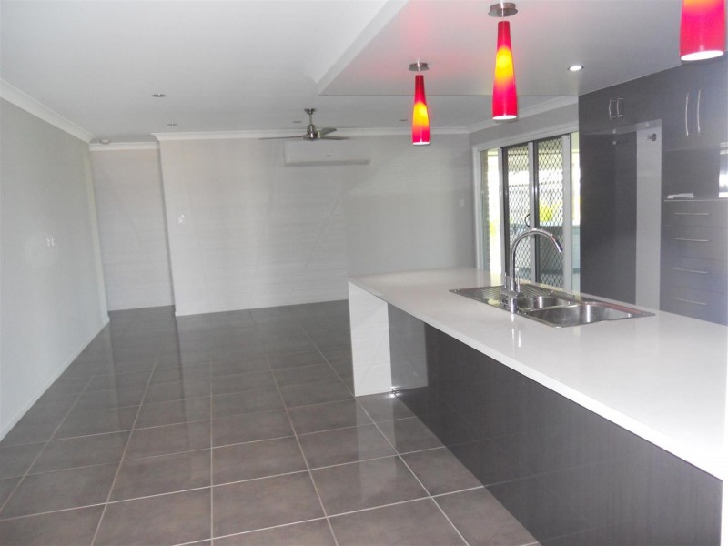 6 Jamie Crescent, Gracemere QLD 4702