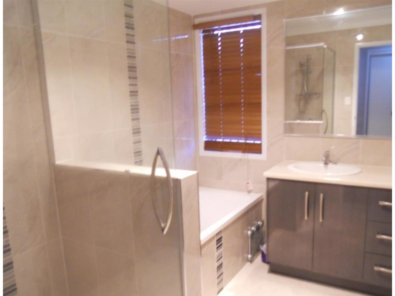 6 Jamie Crescent, Gracemere QLD 4702