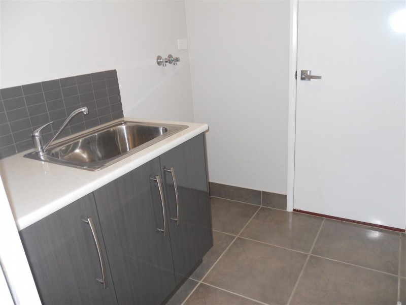 6 Jamie Crescent, Gracemere QLD 4702