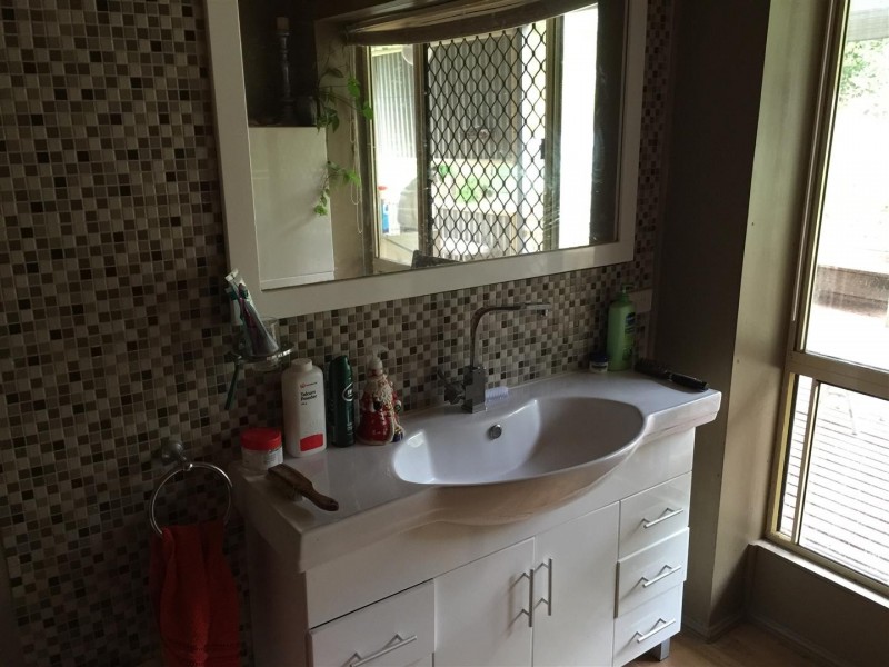 537 Struck Oil Road, Struck Oil QLD 4714