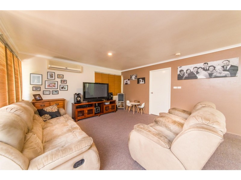 17 Mallet Close, Gracemere QLD 4702