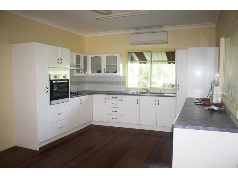 31 Hinchliffe Avenue, Bouldercombe QLD 4702