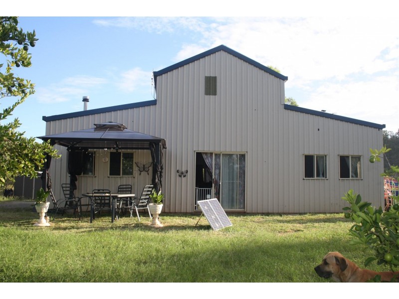 4 Flemington Lane, Horse Creek QLD 4714