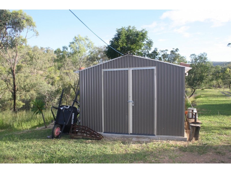 4 Flemington Lane, Horse Creek QLD 4714