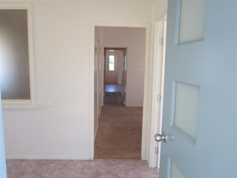 122 East Street, Mount Morgan QLD 4714