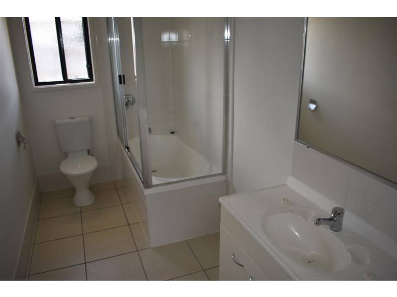 6 Angela Court, Gracemere QLD 4702