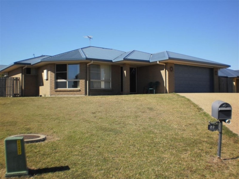 29 Seonaid Place, Gracemere QLD 4702