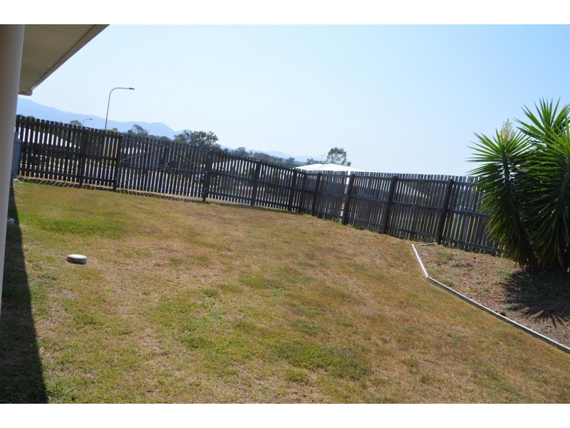 17 Viney Street, Gracemere QLD 4702