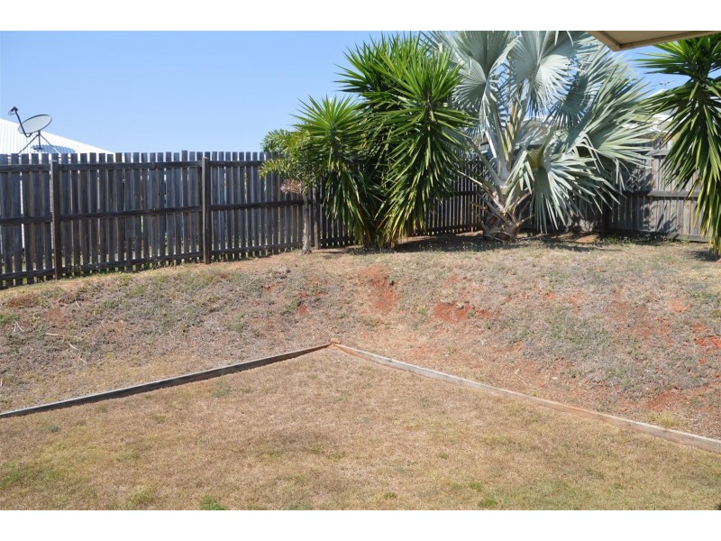 17 Viney Street, Gracemere QLD 4702