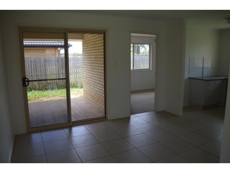 2 Corella Drive, Gracemere QLD 4702
