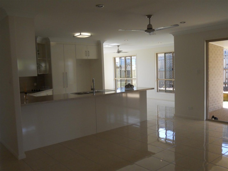 7 Rosella Drive, Gracemere QLD 4702