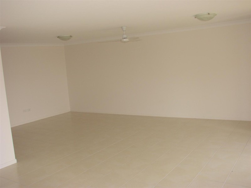 1/21 John Oxley Drive, Gracemere QLD 4702