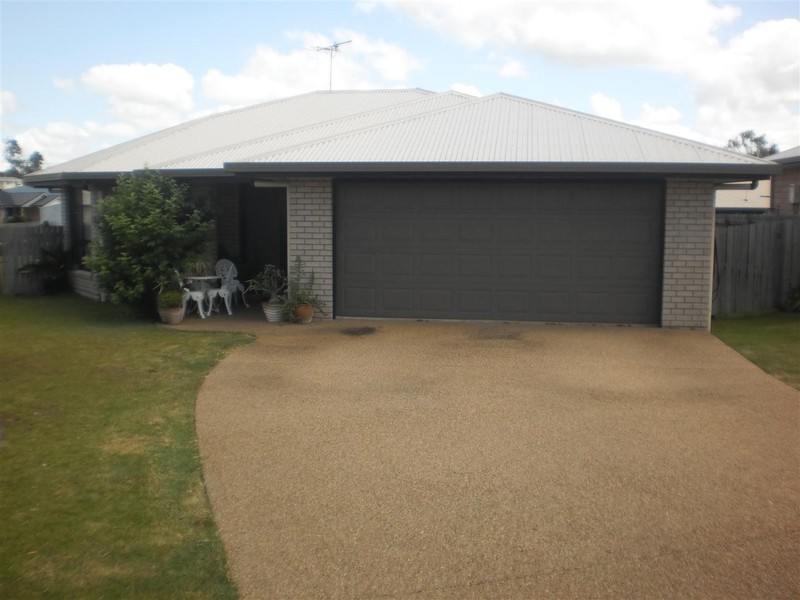 22 Seonaid Place, Gracemere QLD 4702