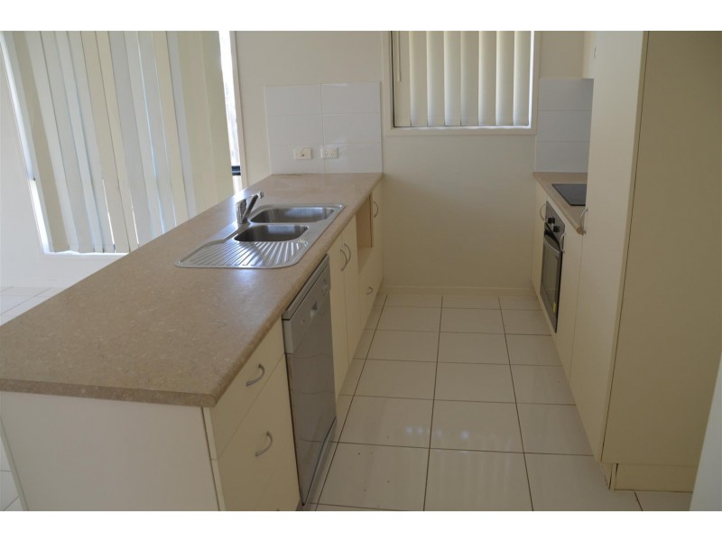 9 Amy Street, Gracemere QLD 4702