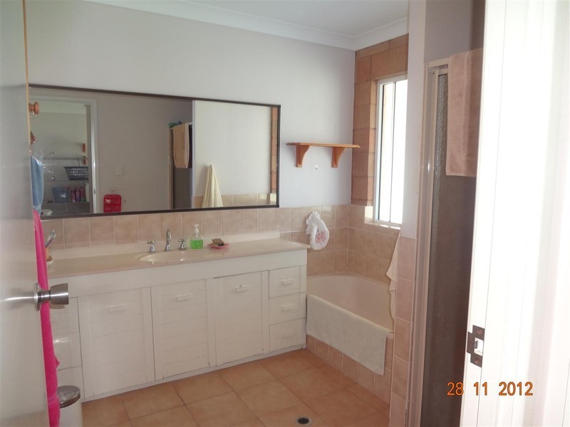 52437 Burnett Highway, Bouldercombe QLD 4702