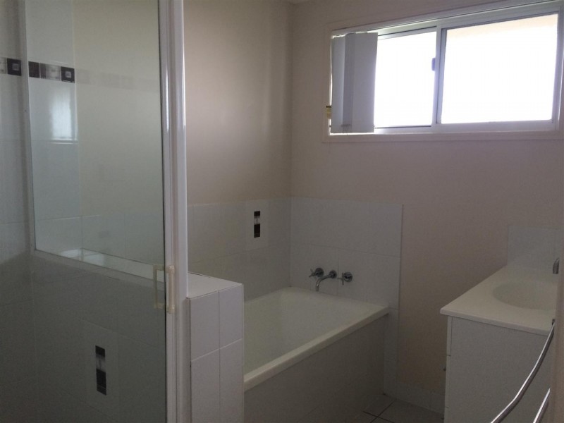 6 BROADHURST DRIVE, Gracemere QLD 4702