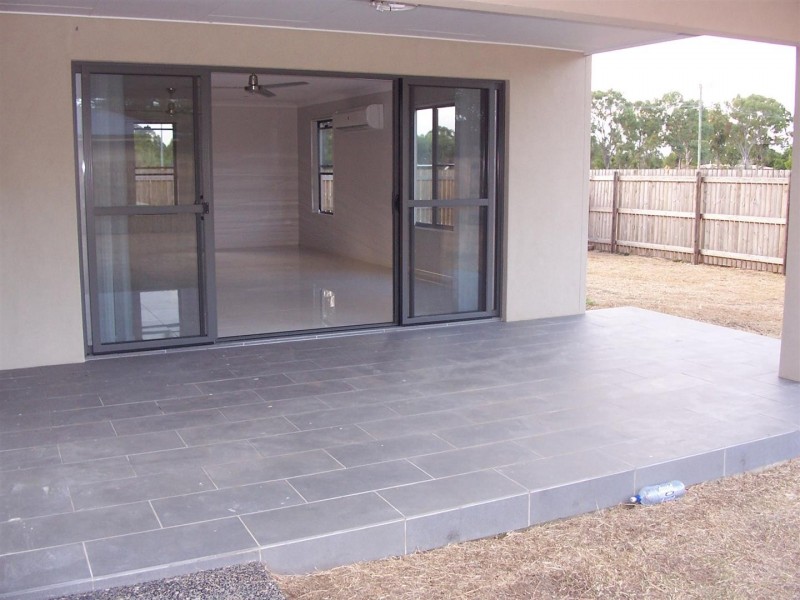 11 Maree Crescent, Gracemere QLD 4702
