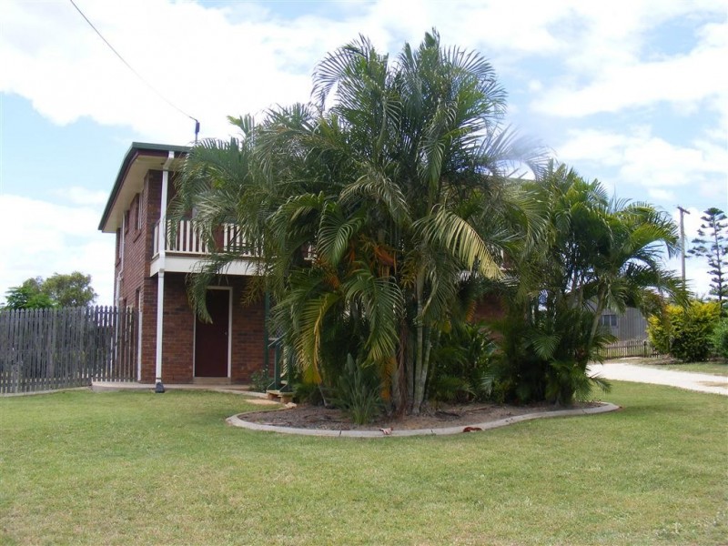 4 LAWRENCE CRESCENT, Gracemere QLD 4702