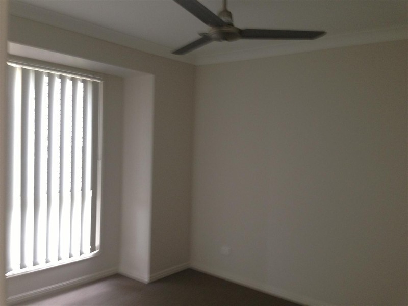 8 Bronco Crescent, Gracemere QLD 4702