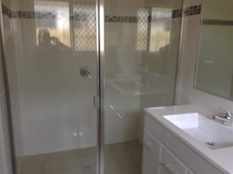 8 Bronco Crescent, Gracemere QLD 4702