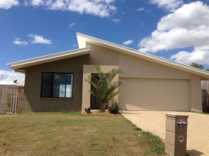 7 Flinders Court, Gracemere QLD 4702