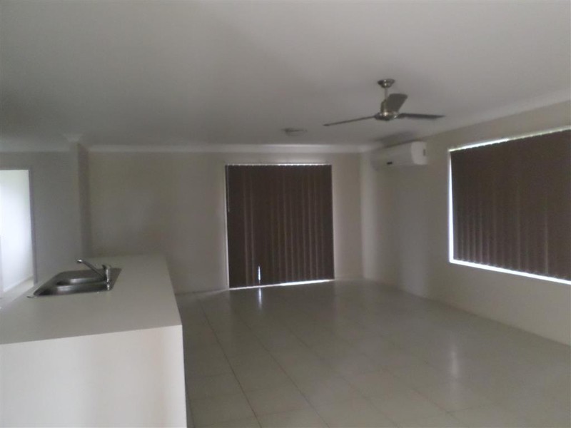 10 Tippett Crescent, Gracemere QLD 4702