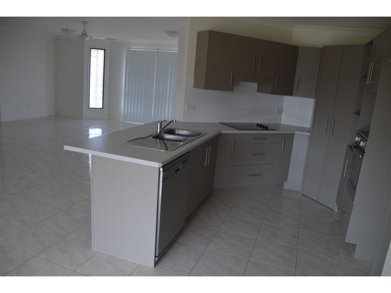 10 Audrey Drive, Gracemere QLD 4702