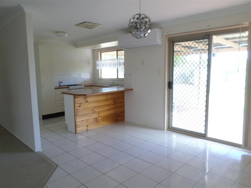 16 DAVISON STREET, Gracemere QLD 4702