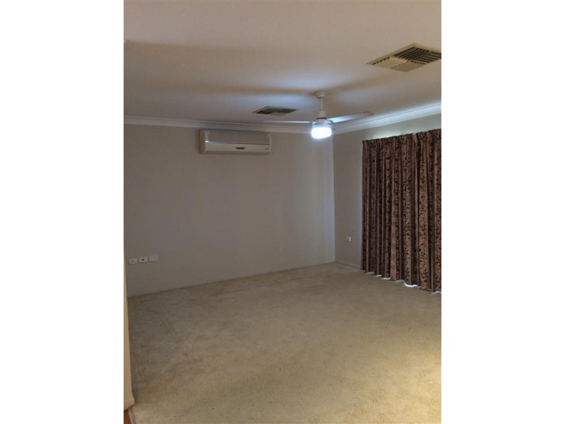 1 Deakin Close, Gracemere QLD 4702