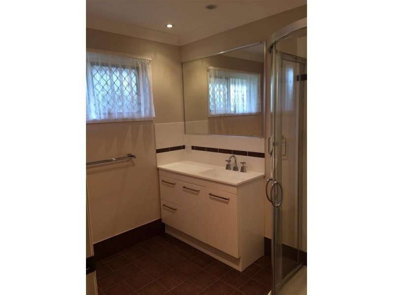 1 Deakin Close, Gracemere QLD 4702