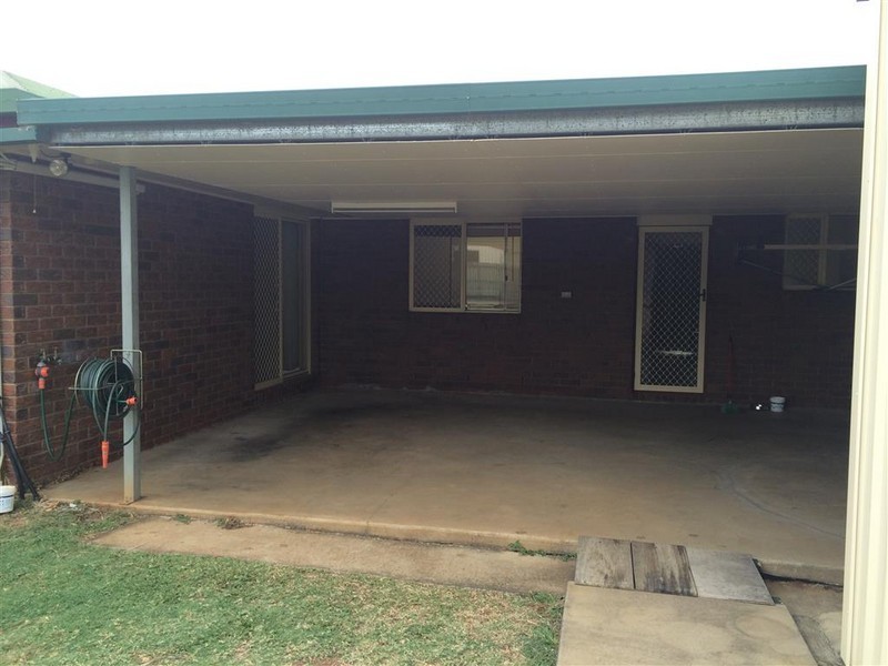 15 Rosewood Avenue, Gracemere QLD 4702