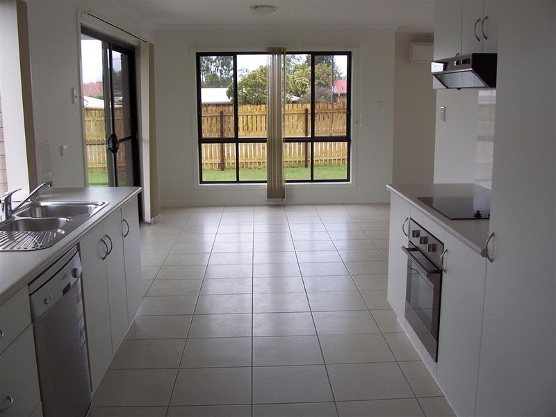 2 Morrell Street, Gracemere QLD 4702