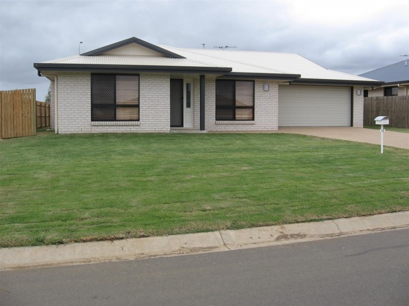18 Corella Drive, Gracemere QLD 4702