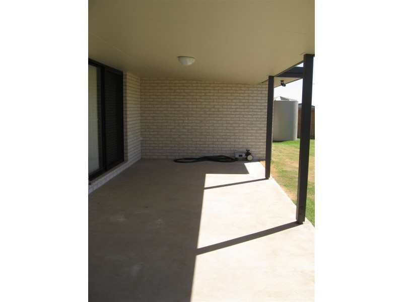 18 Corella Drive, Gracemere QLD 4702
