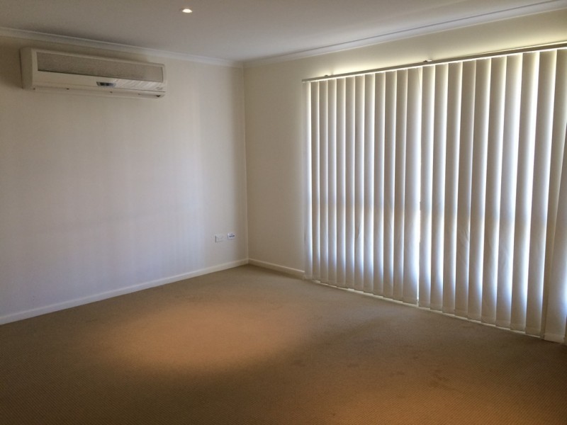 22 Jamie Crescent, Gracemere QLD 4702