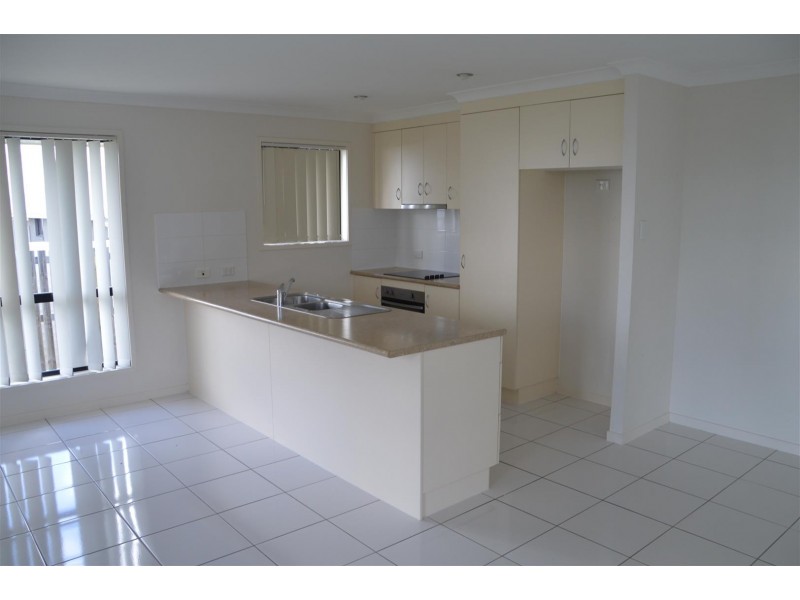 5 Benjamin Drive, Gracemere QLD 4702