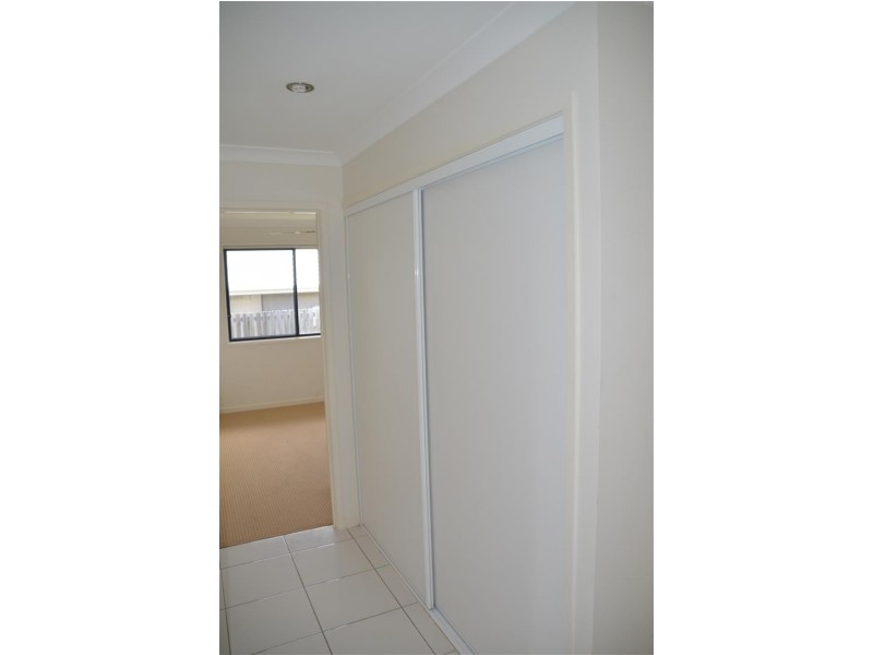 5 Benjamin Drive, Gracemere QLD 4702