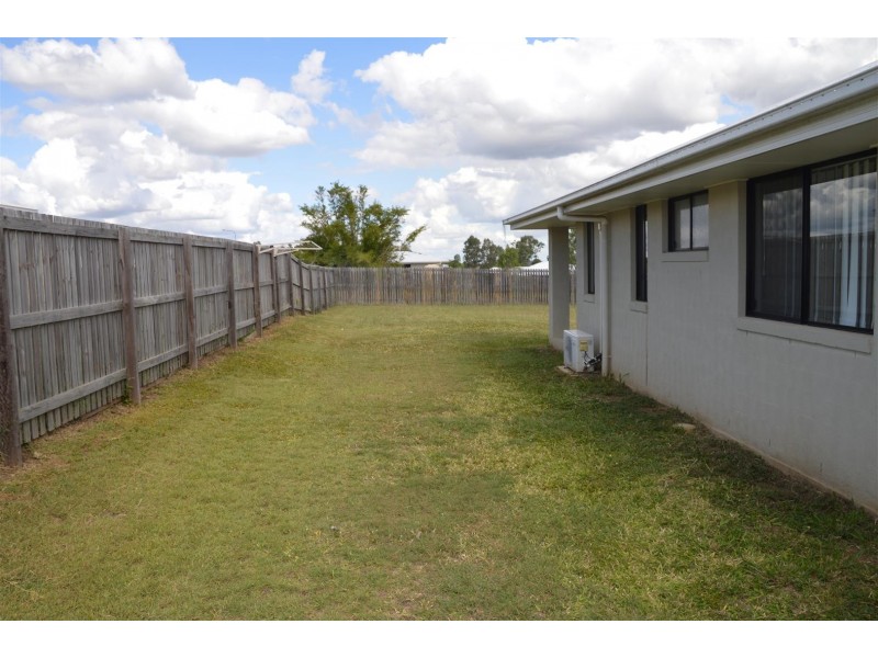 5 Benjamin Drive, Gracemere QLD 4702