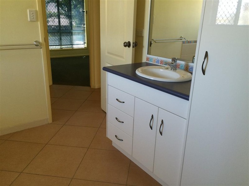 9 DUNNETT STREET, Gracemere QLD 4702